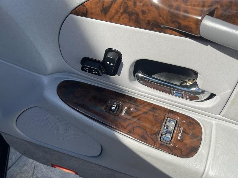 Lincoln Town Car Signature 1999