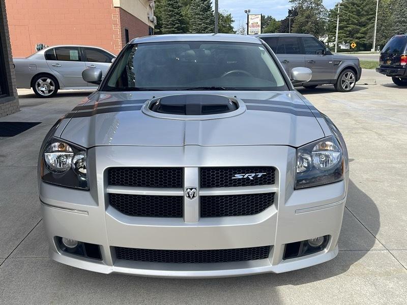 Dodge Magnum SRT-8 2006
