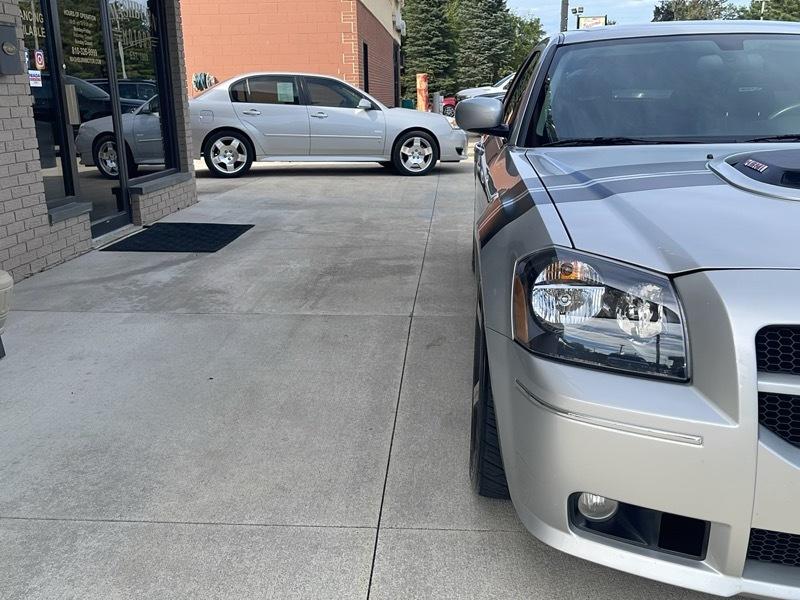Dodge Magnum SRT-8 2006