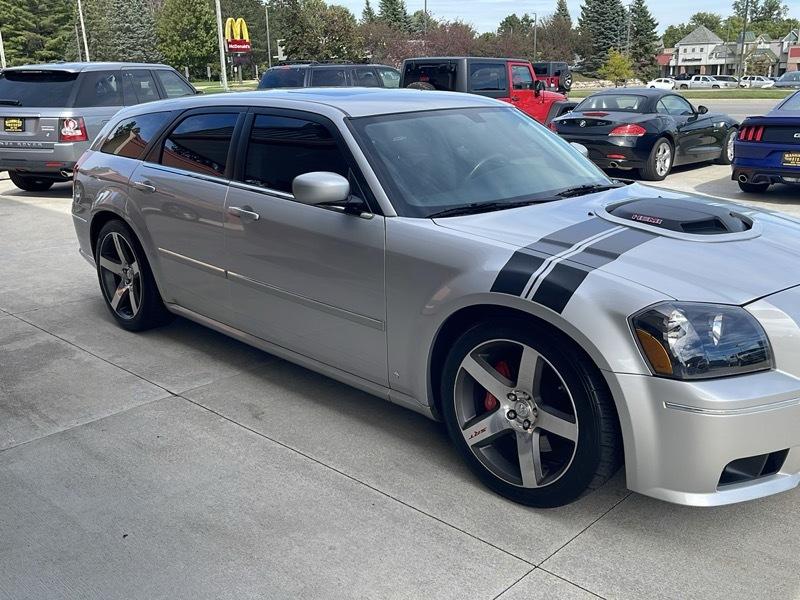 Dodge Magnum SRT-8 2006