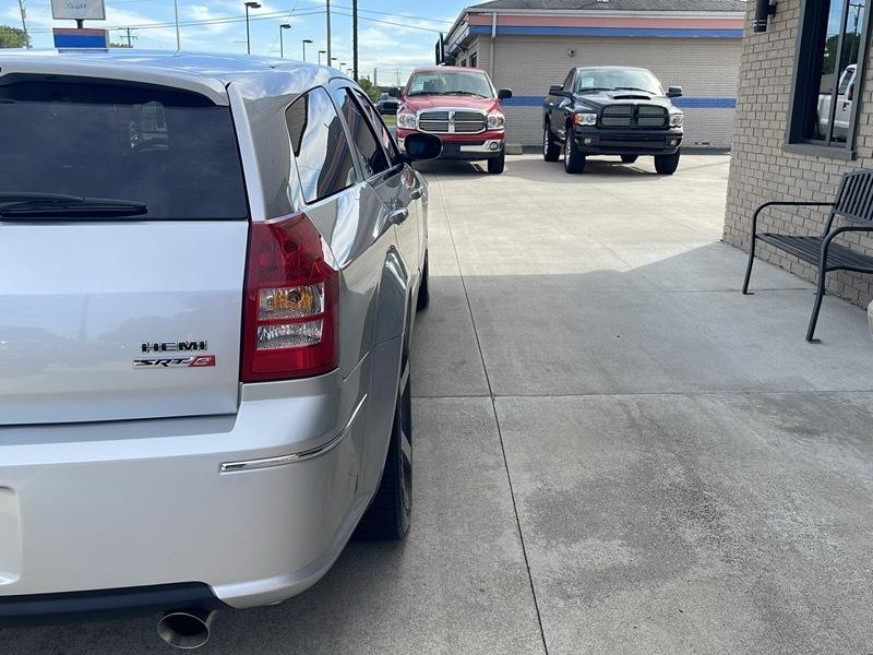 Dodge Magnum SRT-8 2006