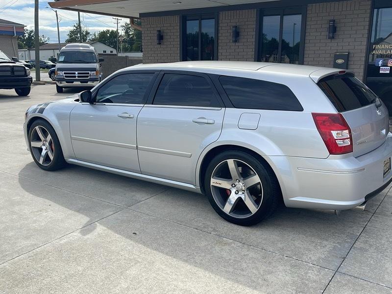 Dodge Magnum SRT-8 2006