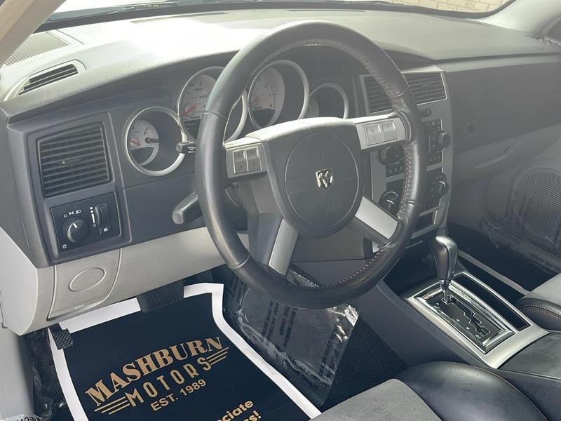 Dodge Magnum SRT-8 2006