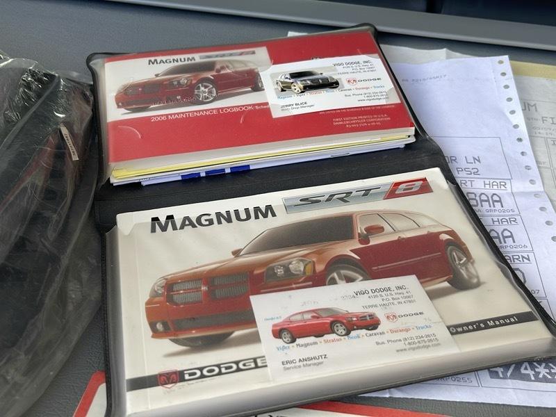 Dodge Magnum SRT-8 2006