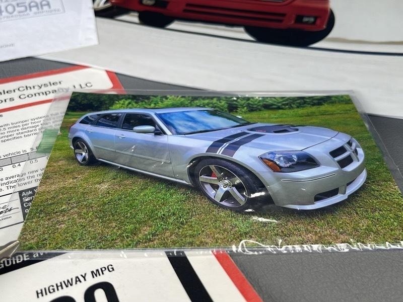 Dodge Magnum SRT-8 2006