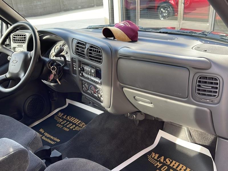 Chevrolet S10 Pickup LS Ext. Cab 2WD 2001