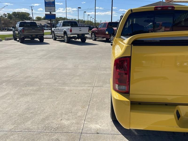 Dodge Ram 1500 SRT-10 Quad Cab 2WD 2005
