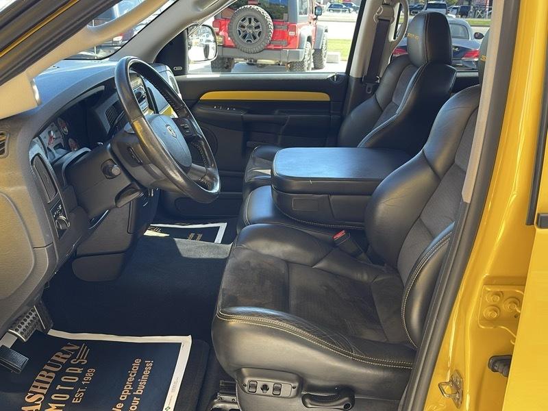 Dodge Ram 1500 SRT-10 Quad Cab 2WD 2005