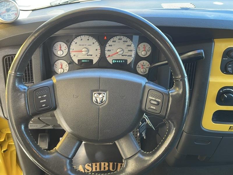 Dodge Ram 1500 SRT-10 Quad Cab 2WD 2005