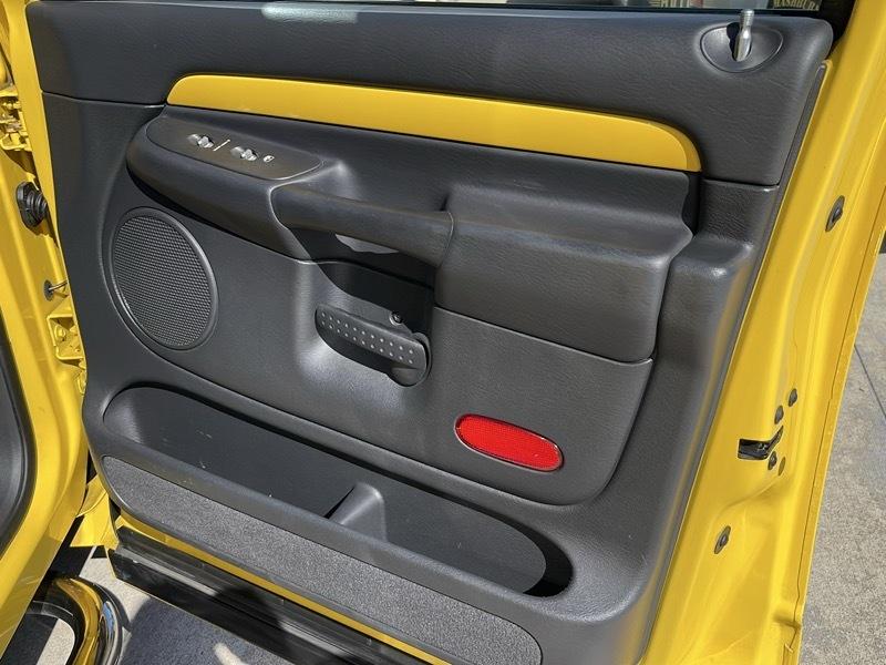 Dodge Ram 1500 SRT-10 Quad Cab 2WD 2005