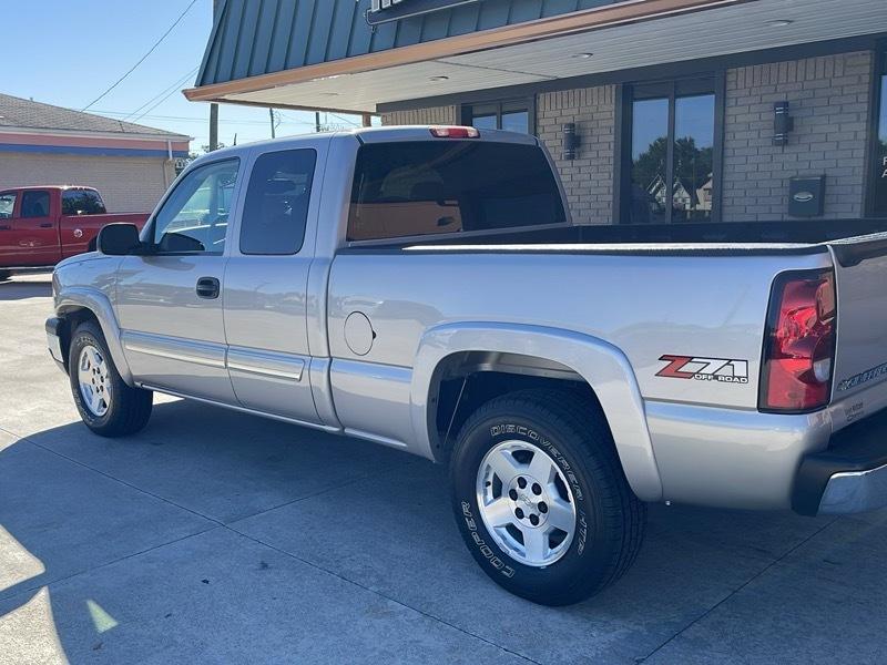 Chevrolet Silverado 1500  2004