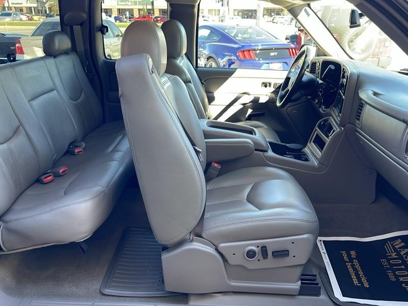 Chevrolet Silverado 1500  2004