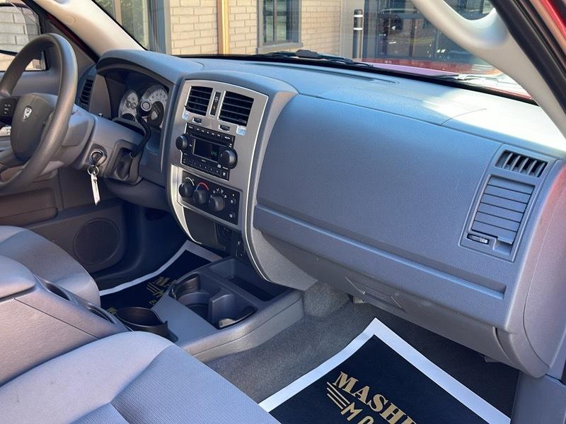 Dodge Dakota SLT Club Cab 4WD 2006