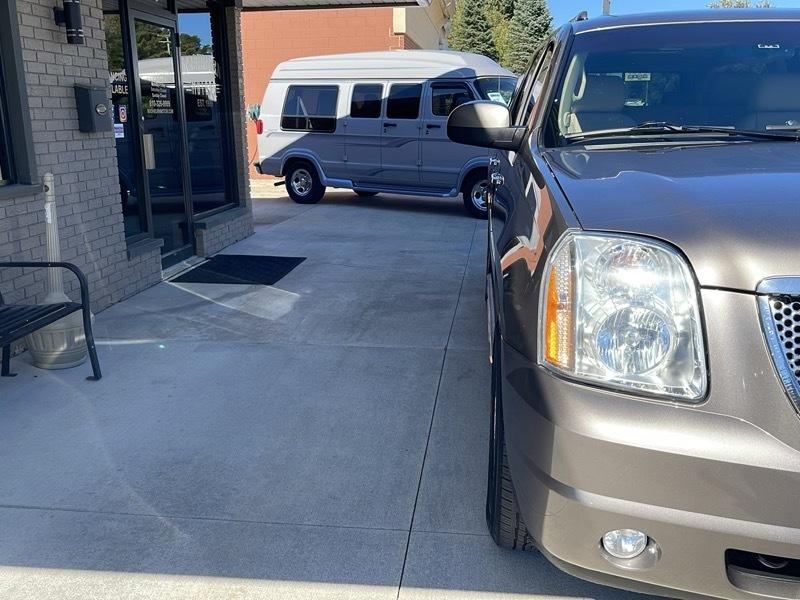 GMC Yukon Denali XL 4WD 2014