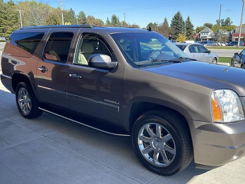 GMC Yukon Denali XL 4WD 2014
