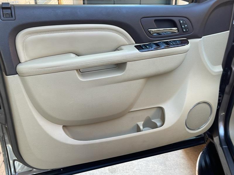 GMC Yukon Denali XL 4WD 2014