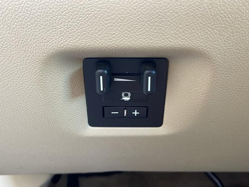 GMC Yukon Denali XL 4WD 2014