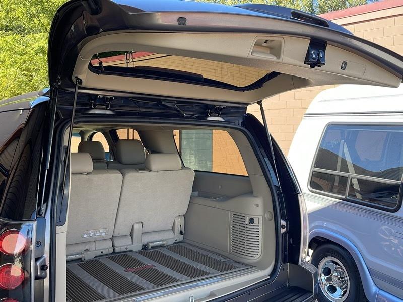 GMC Yukon Denali XL 4WD 2014
