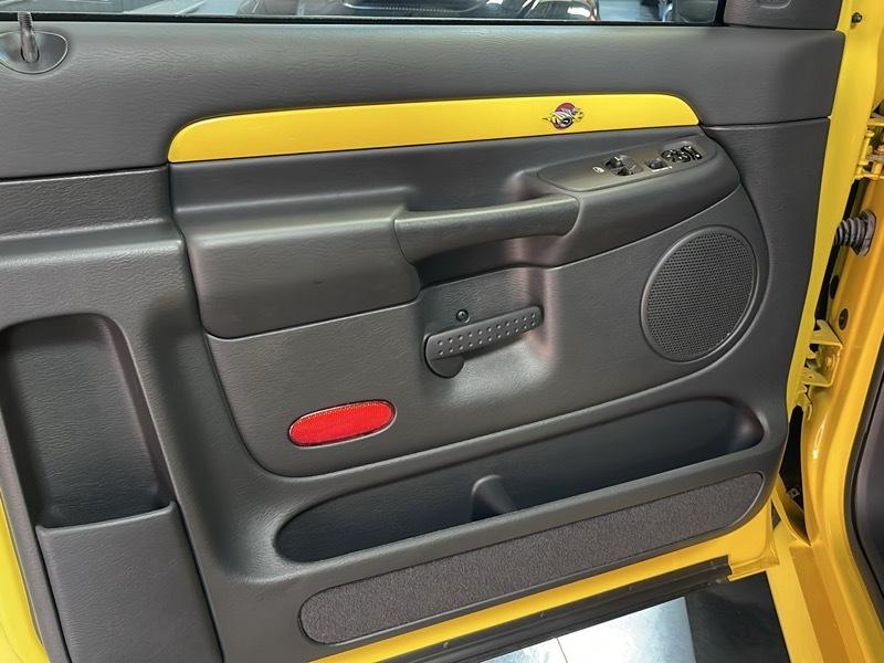 Dodge Ram 1500  2004