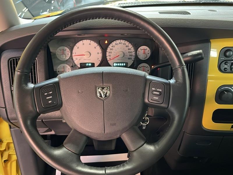 Dodge Ram 1500  2004