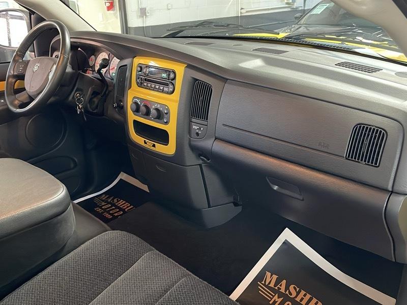 Dodge Ram 1500  2004