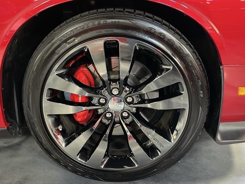 Dodge Challenger SRT8 2013