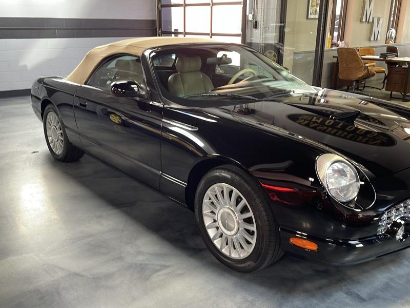 Ford Thunderbird Premium 2005