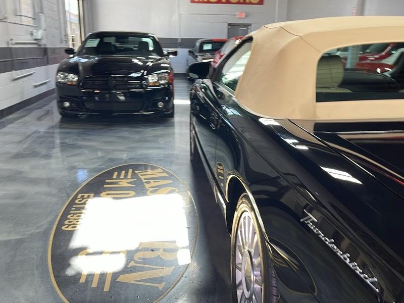 Ford Thunderbird Premium 2005