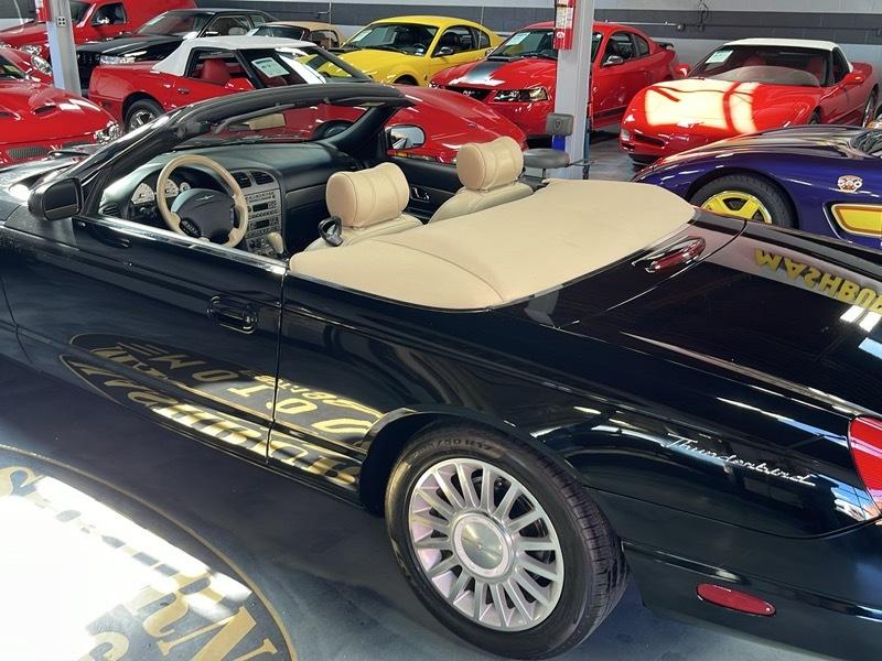 Ford Thunderbird Premium 2005