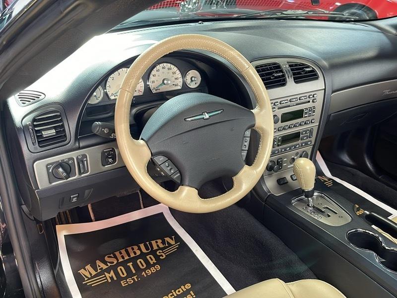 Ford Thunderbird Premium 2005