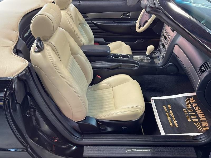 Ford Thunderbird Premium 2005
