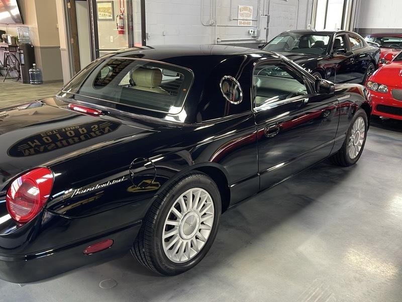 Ford Thunderbird Premium 2005