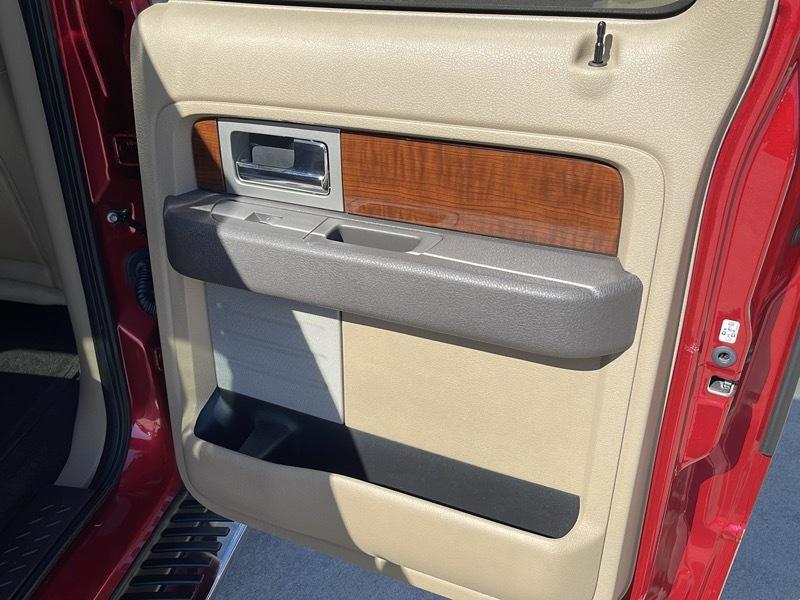 Ford F-150 Lariat SuperCrew 5.5-ft. Bed 4WD 2010
