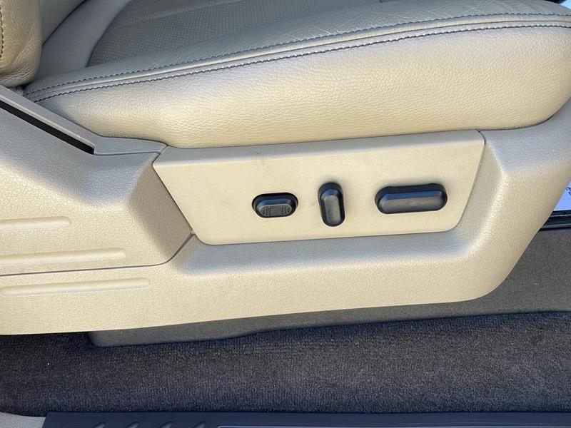 Ford F-150 Lariat SuperCrew 5.5-ft. Bed 4WD 2010