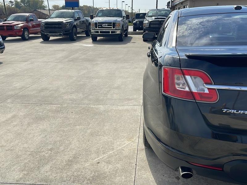 Ford Taurus SHO AWD 2010