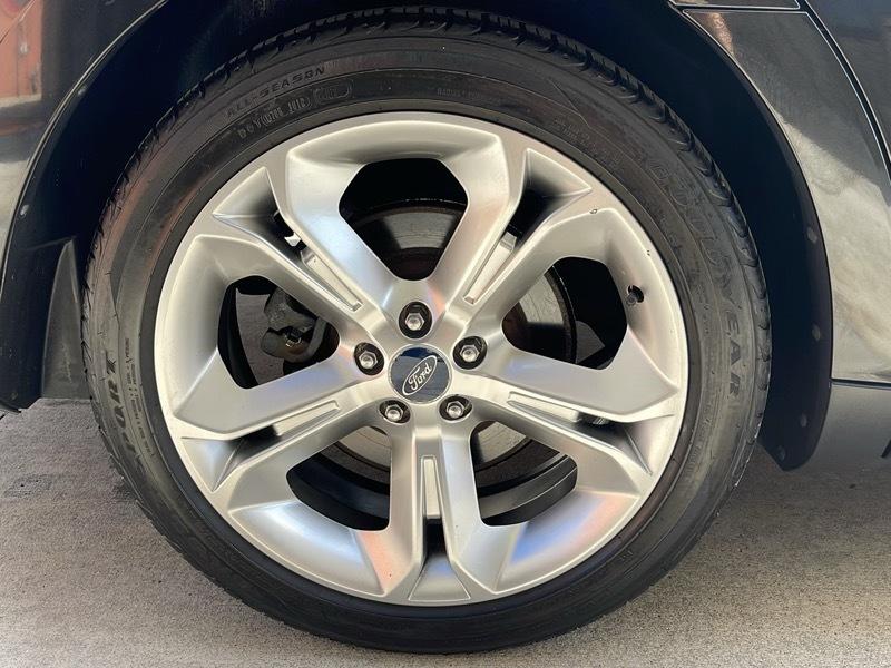 Ford Taurus SHO AWD 2010