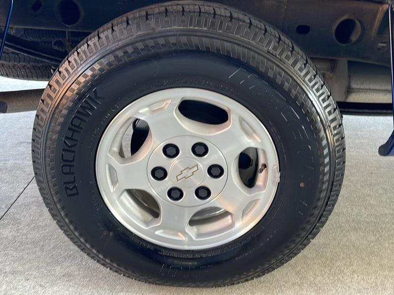 Chevrolet Silverado 1500 LS Ext. Cab Short Bed 4WD 2003