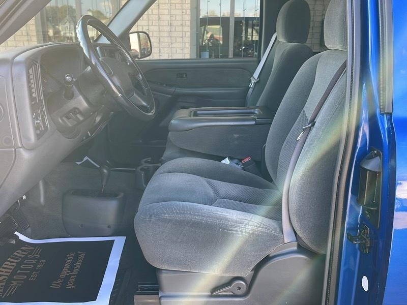 Chevrolet Silverado 1500 LS Ext. Cab Short Bed 4WD 2003