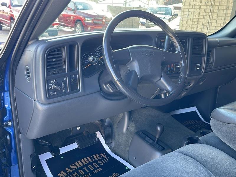 Chevrolet Silverado 1500 LS Ext. Cab Short Bed 4WD 2003