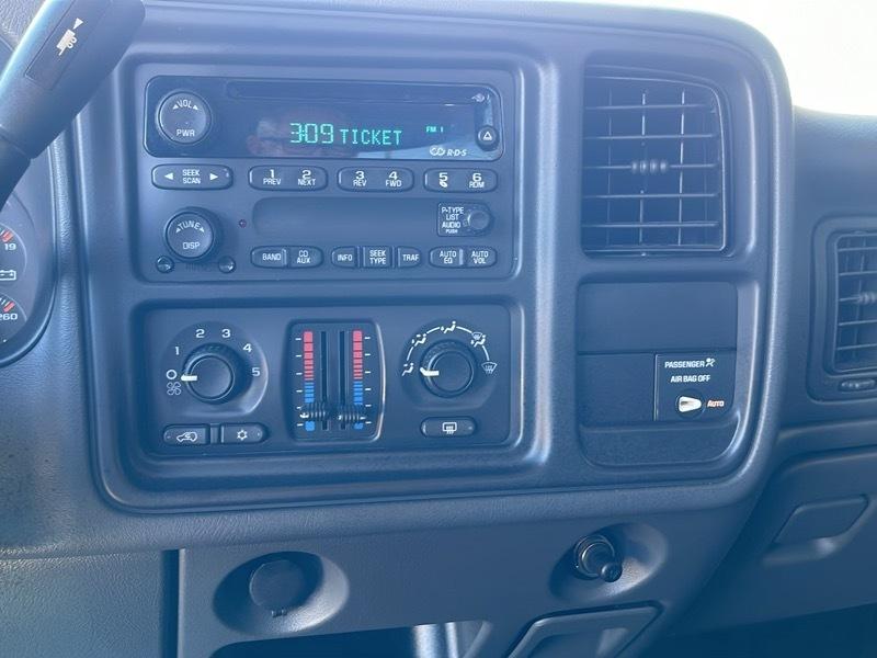 Chevrolet Silverado 1500 LS Ext. Cab Short Bed 4WD 2003