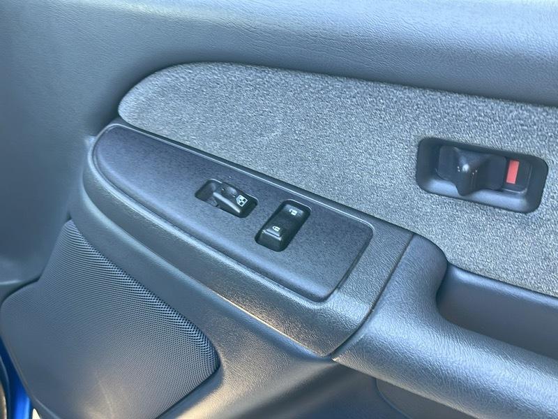 Chevrolet Silverado 1500 LS Ext. Cab Short Bed 4WD 2003