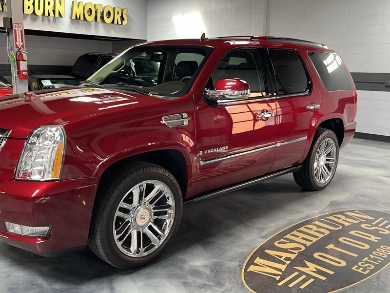Cadillac Escalade AWD Platinum Edition 2009