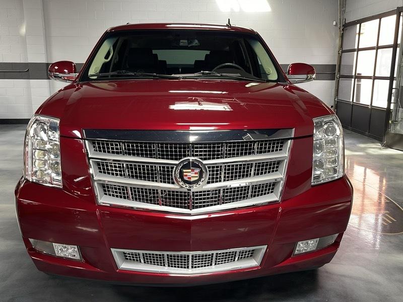 Cadillac Escalade AWD Platinum Edition 2009