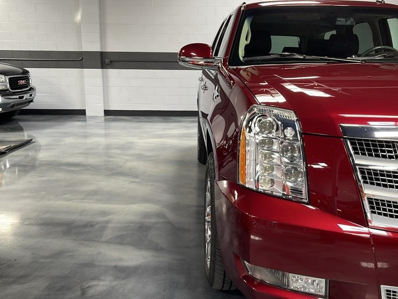 Cadillac Escalade AWD Platinum Edition 2009