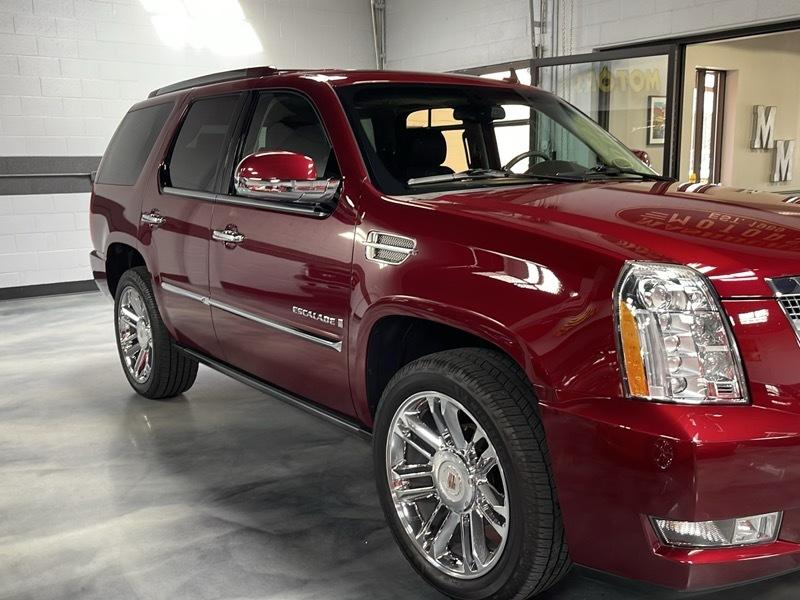 Cadillac Escalade AWD Platinum Edition 2009
