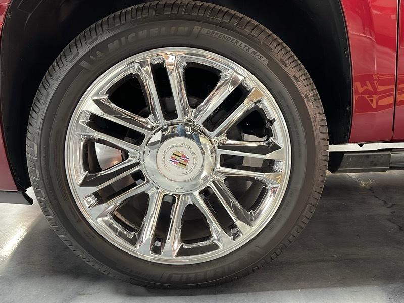 Cadillac Escalade AWD Platinum Edition 2009