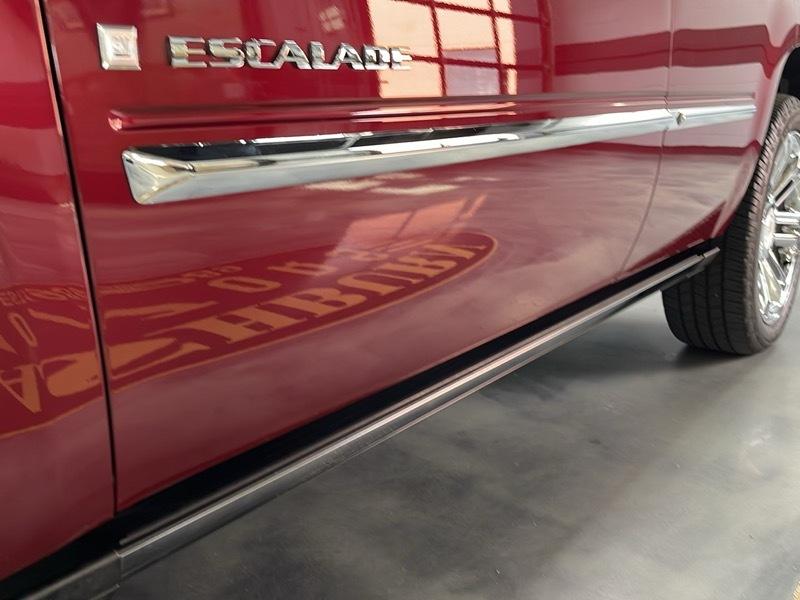 Cadillac Escalade AWD Platinum Edition 2009