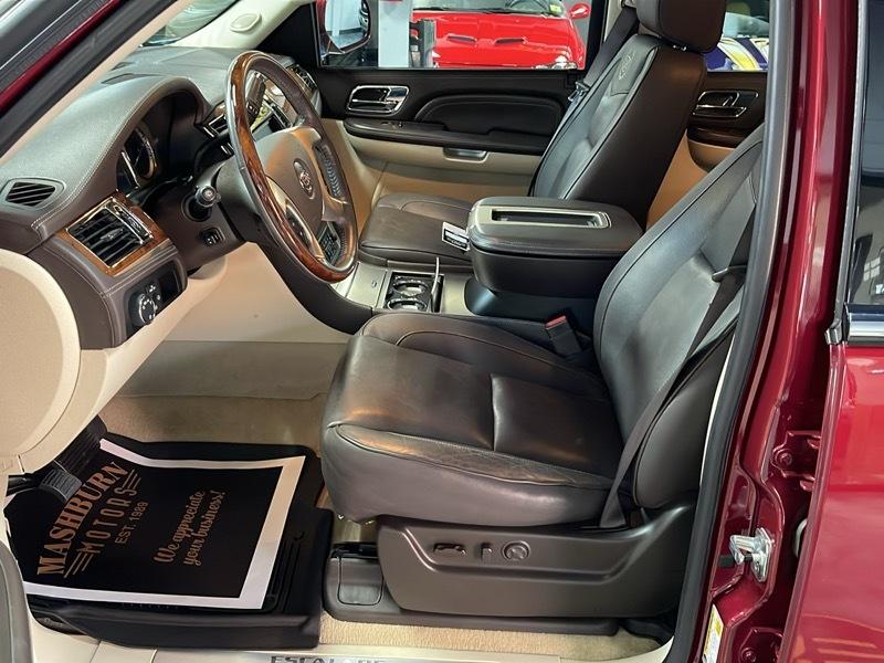 Cadillac Escalade AWD Platinum Edition 2009