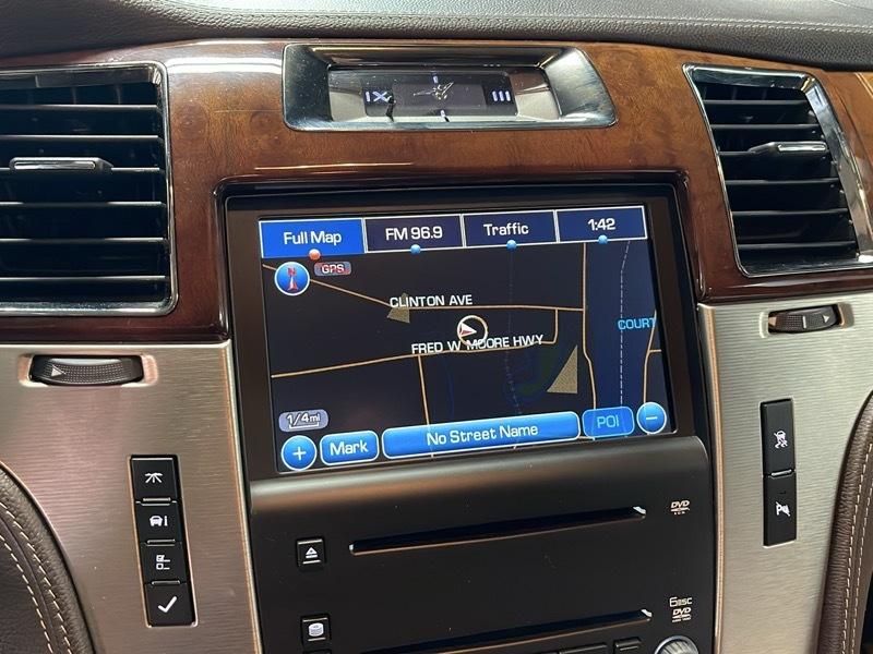 Cadillac Escalade AWD Platinum Edition 2009
