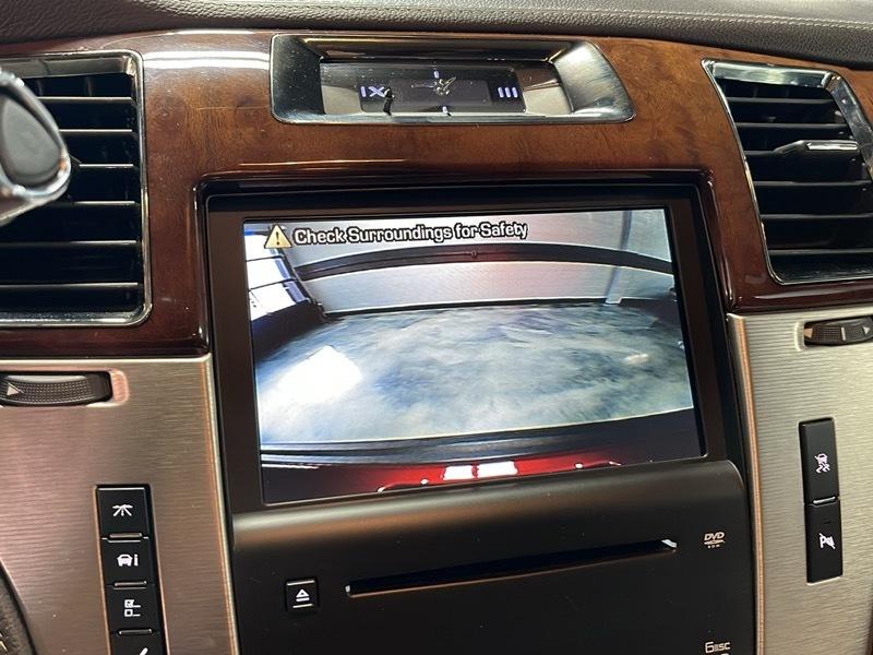 Cadillac Escalade AWD Platinum Edition 2009